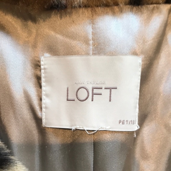 💛Faux fur leopard cropped jacket from LOFT🐆 - Picture 3 of 8